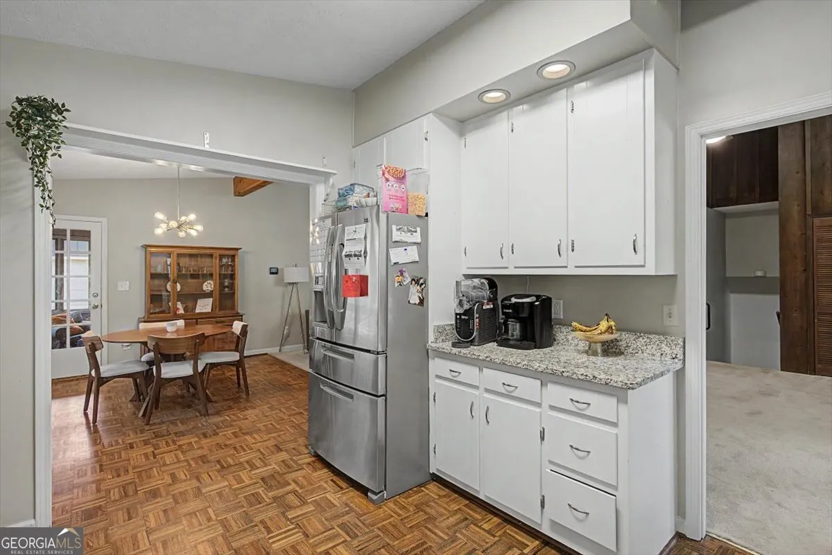 107 Lisa Ln — photo 11 of 63