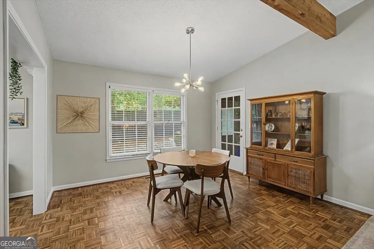 107 Lisa Ln — photo 15 of 63