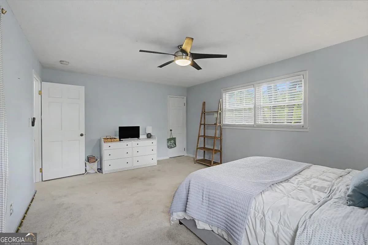 107 Lisa Ln — photo 19 of 63
