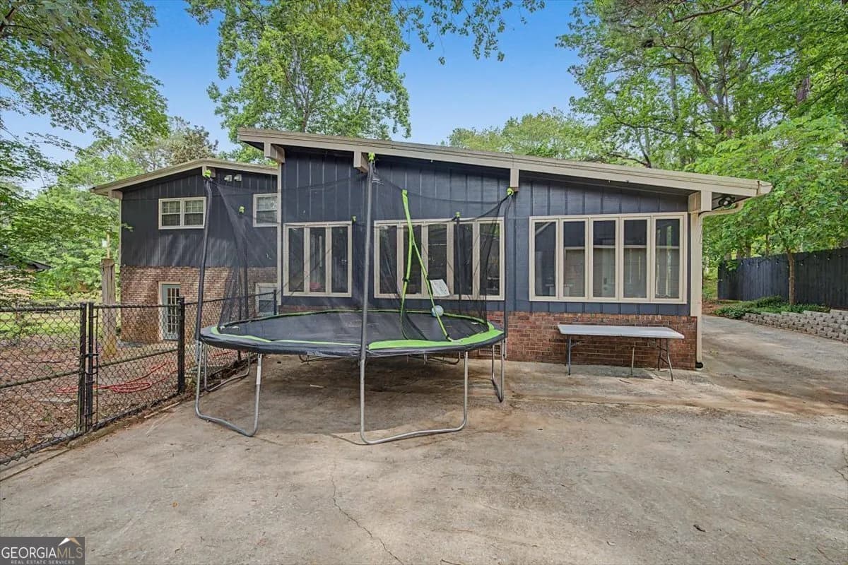 107 Lisa Ln — photo 40 of 63