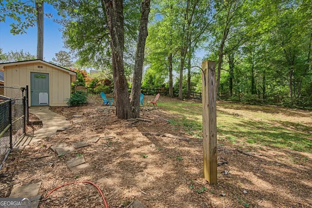 107 Lisa Ln — photo 41 of 63
