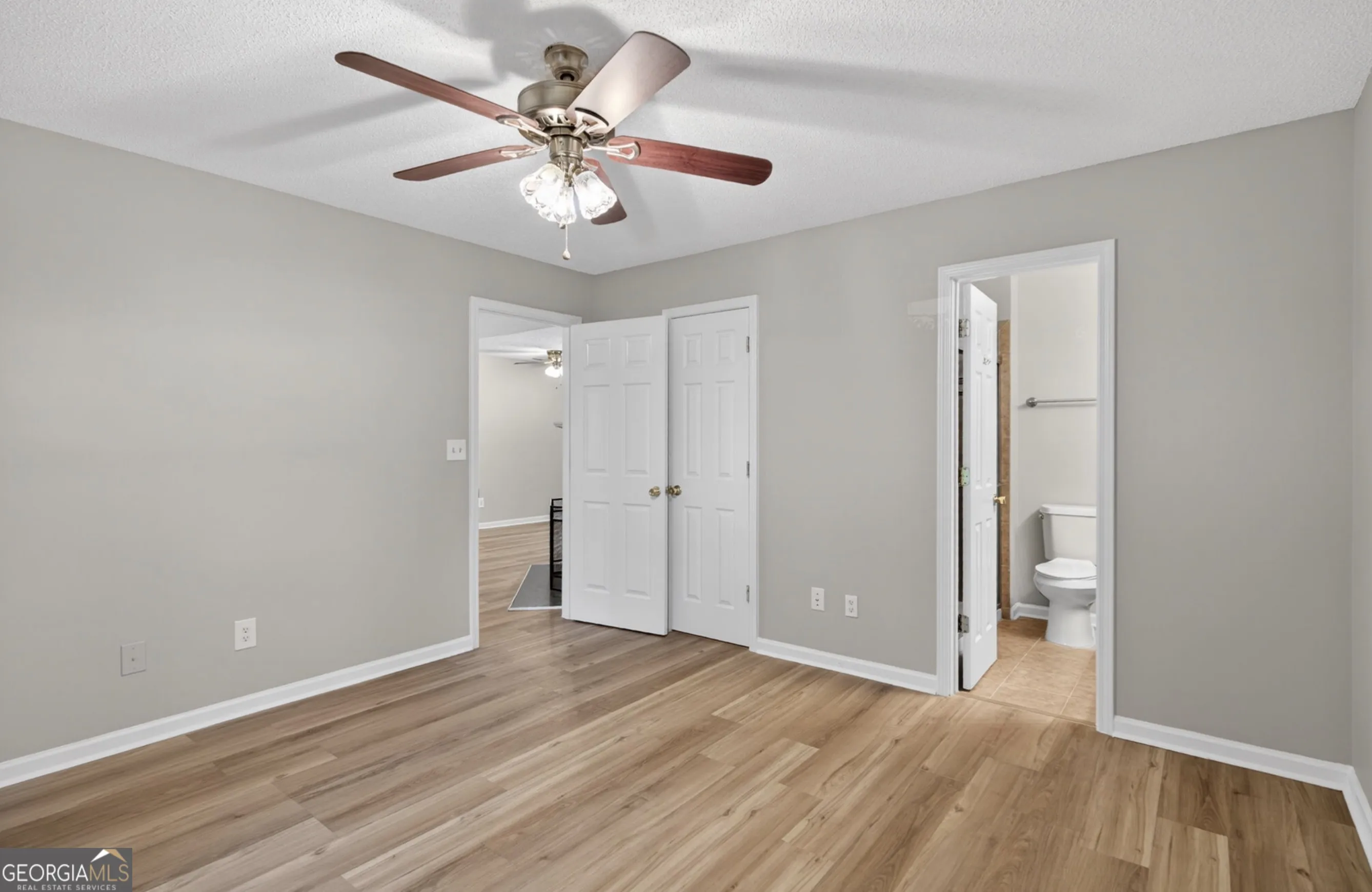 263 Cedars Glen Cir — photo 3 of 23