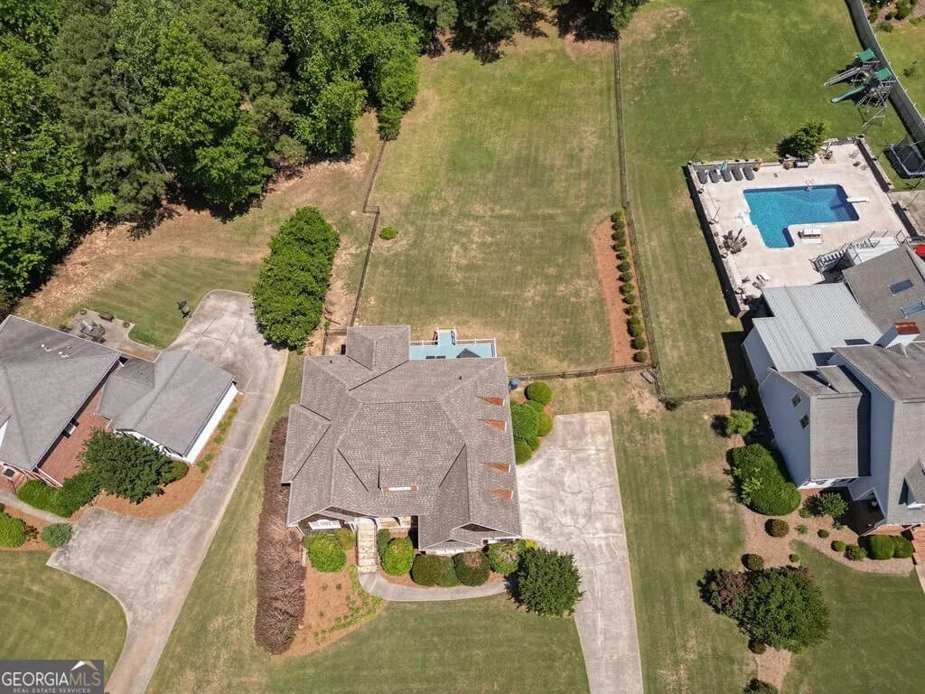 302 Shady Valley Dr — photo 2 of 110