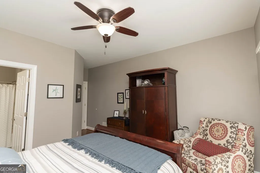 302 Shady Valley Dr — photo 32 of 110