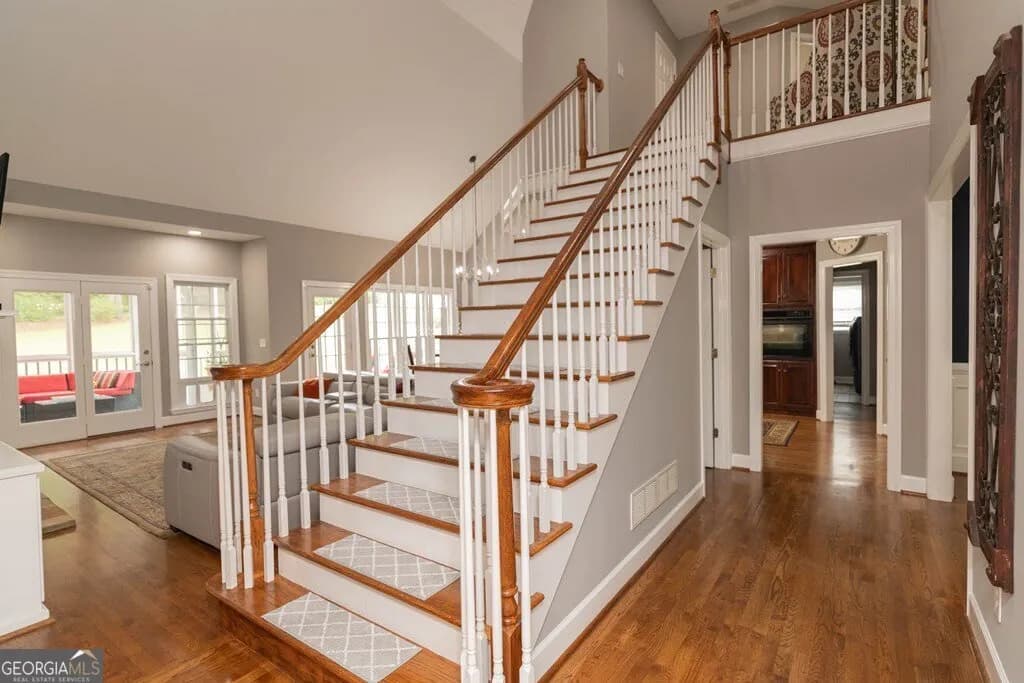 302 Shady Valley Dr — photo 15 of 110