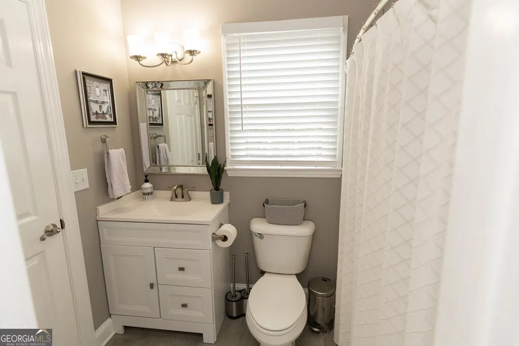 302 Shady Valley Dr — photo 35 of 110