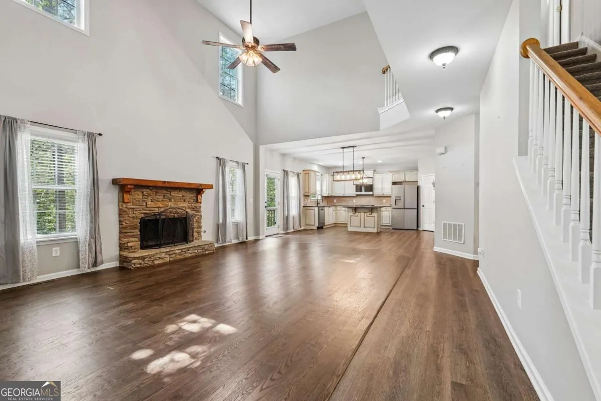148 Gemstone Ln — photo 8 of 100