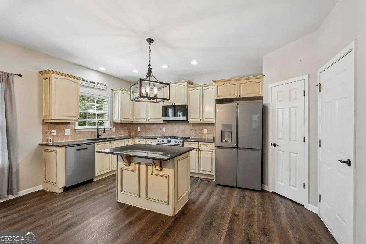 148 Gemstone Ln — photo 25 of 100