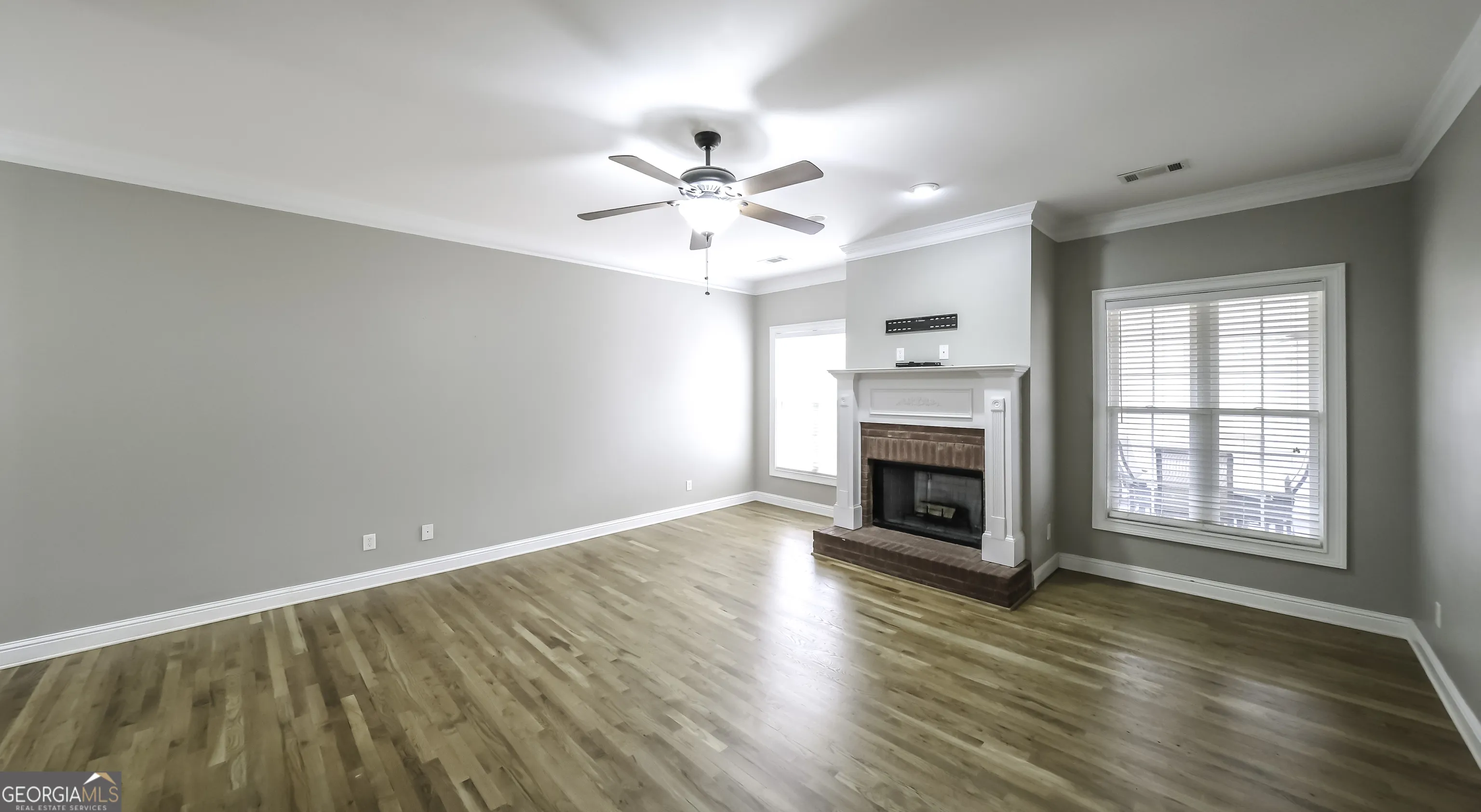 896 Winn Rd — photo 24 of 60