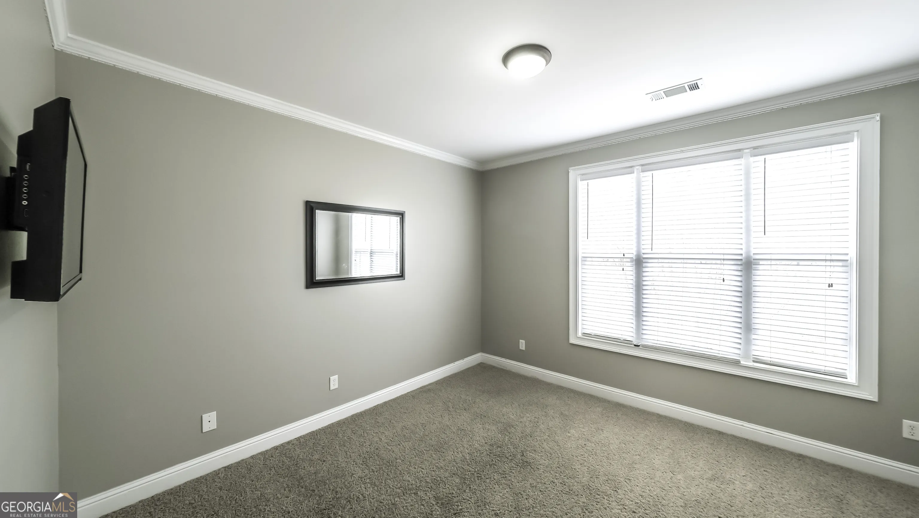 896 Winn Rd — photo 20 of 60
