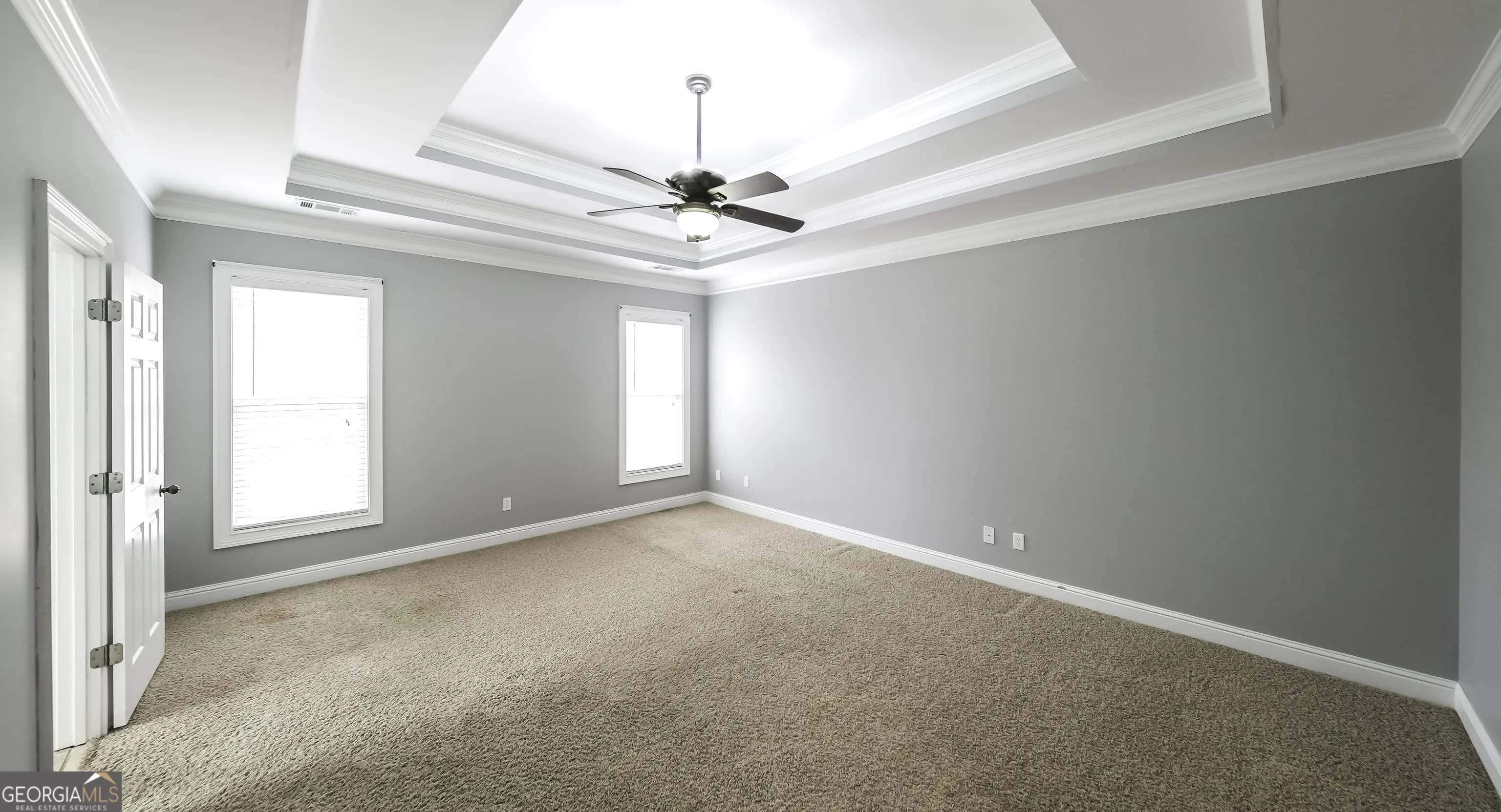 896 Winn Rd — photo 12 of 60