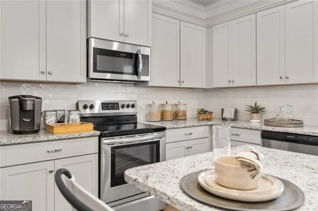103 Summerfield Place Dr — photo 4 of 34
