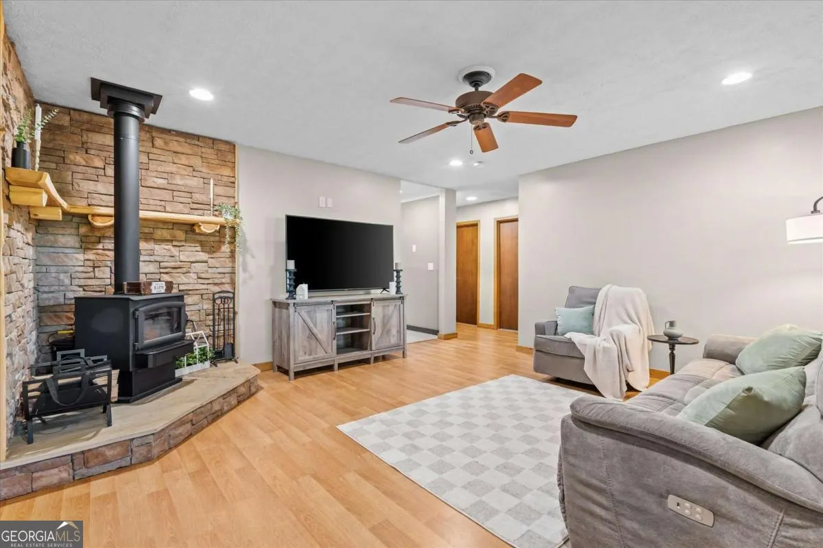 86 Clackum Dr — photo 48 of 49