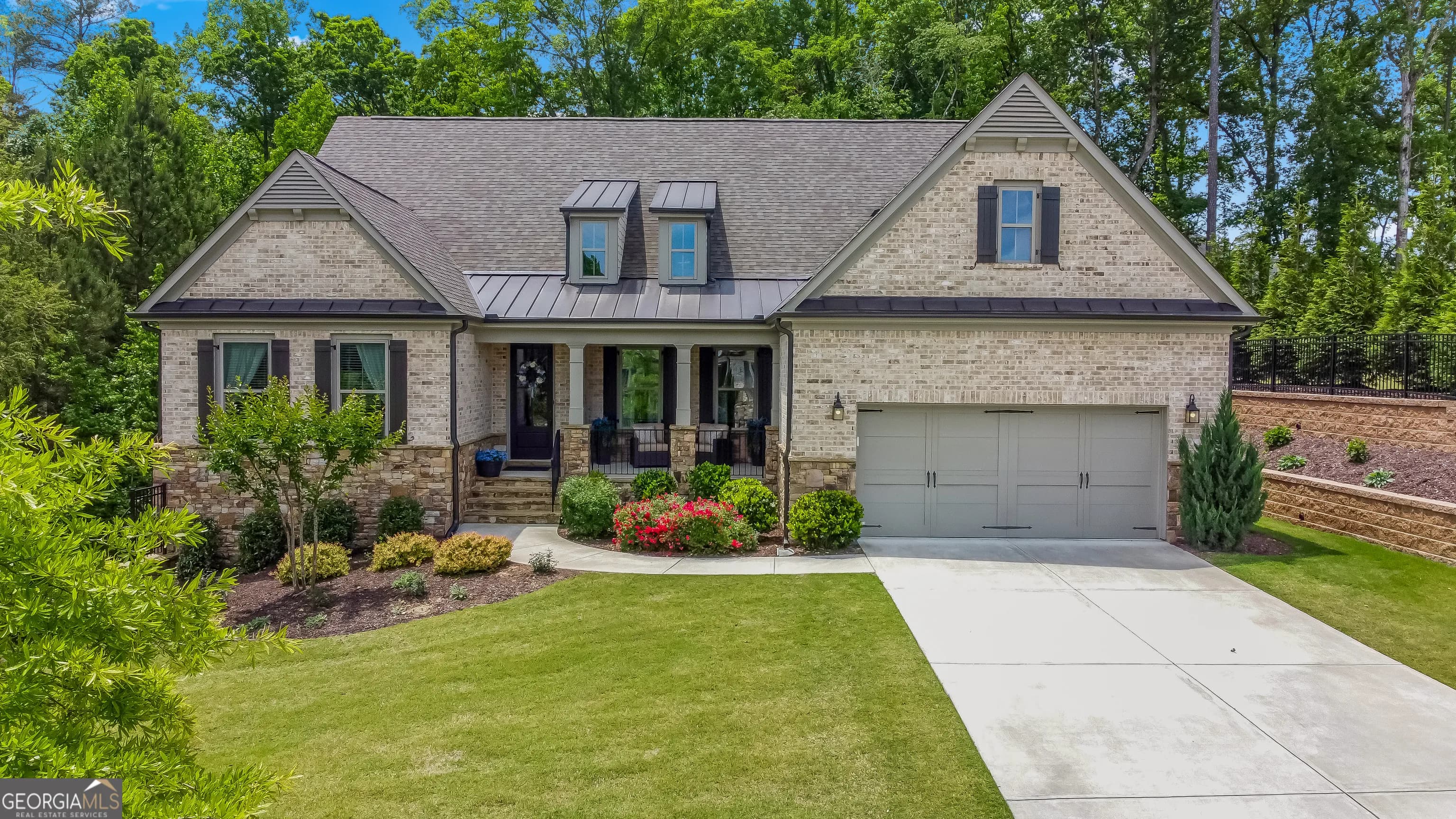 94 Vandiver Ct — photo 2 of 43