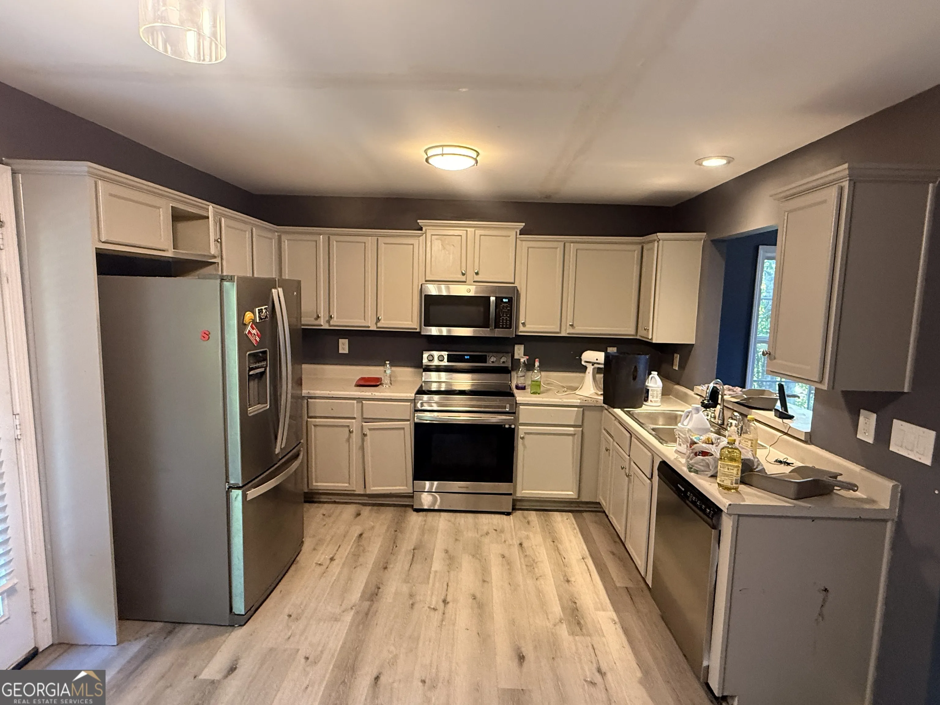 449 Abbey Pl — photo 12 of 15