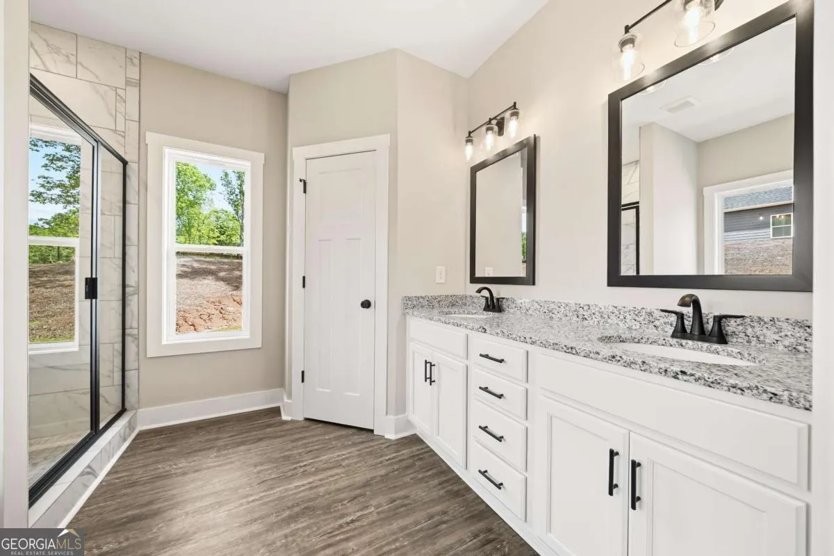 37 Jeffrey Ln — photo 15 of 29