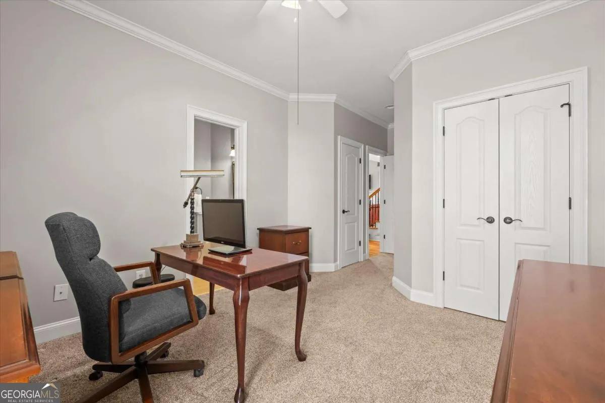220 Mckenzie Bridge Rd — photo 21 of 69