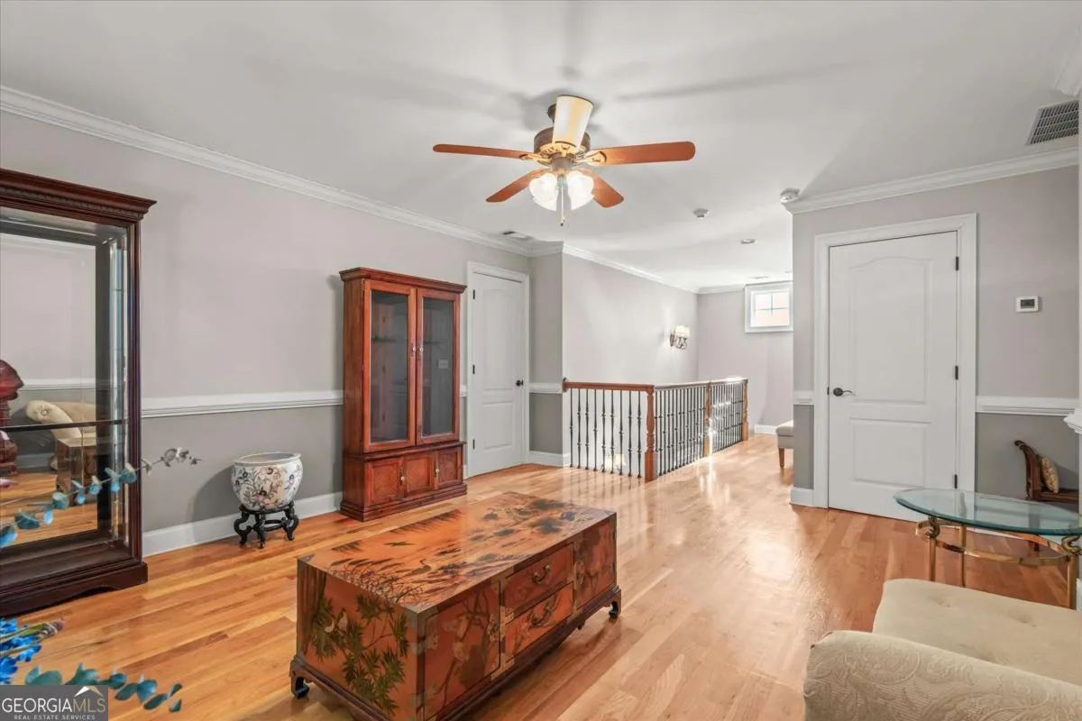 220 Mckenzie Bridge Rd — photo 27 of 69