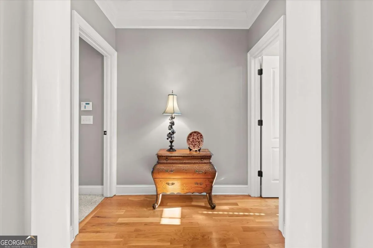 220 Mckenzie Bridge Rd — photo 11 of 69