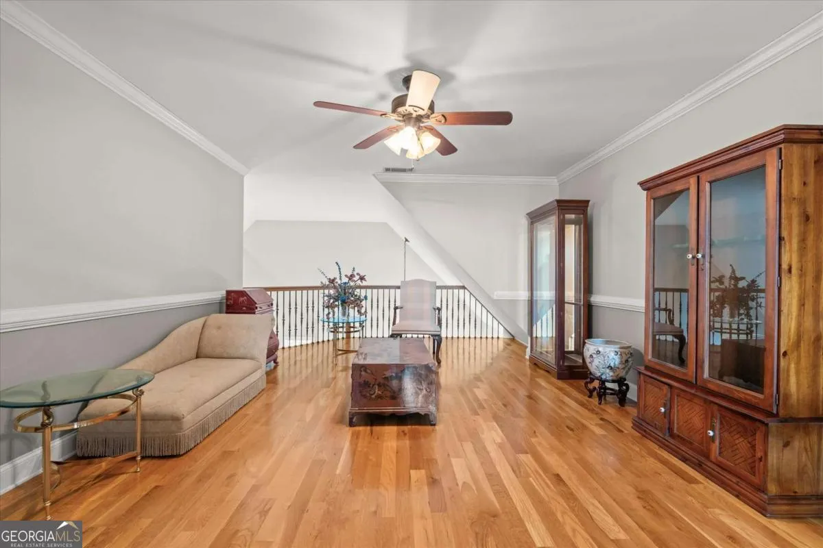 220 Mckenzie Bridge Rd — photo 28 of 69