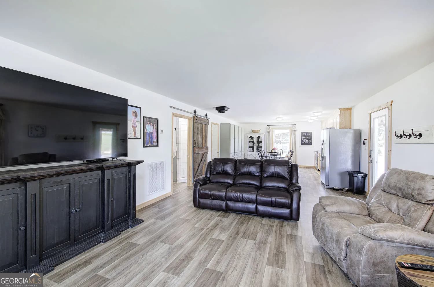 765 Addison Rd — photo 14 of 49