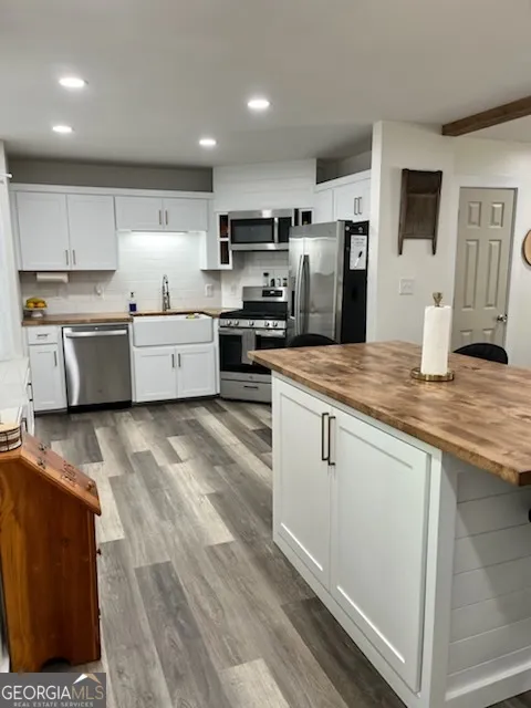 331 Madeline Way — photo 11 of 16