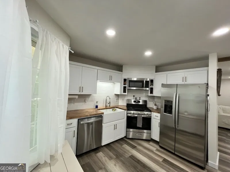 331 Madeline Way — photo 9 of 16