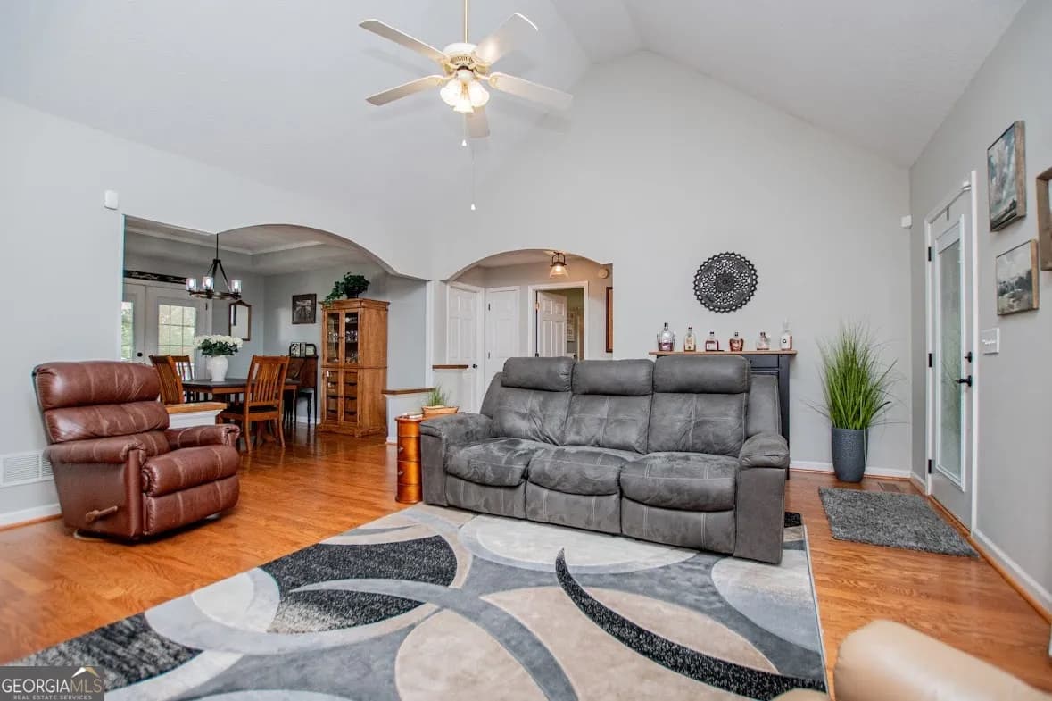 7306 Melrose Ct — photo 11 of 105