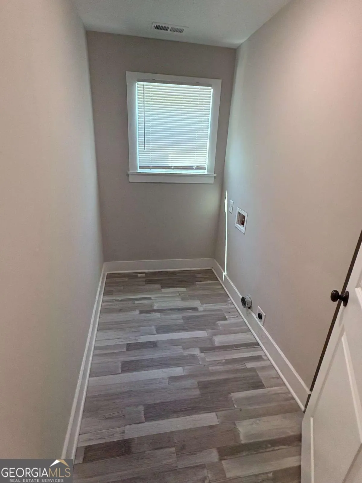 9549 Highway 166 — photo 12 of 13