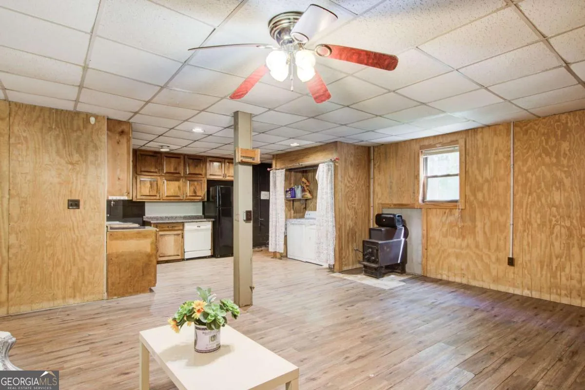 8176 E Highway 5 — photo 15 of 36