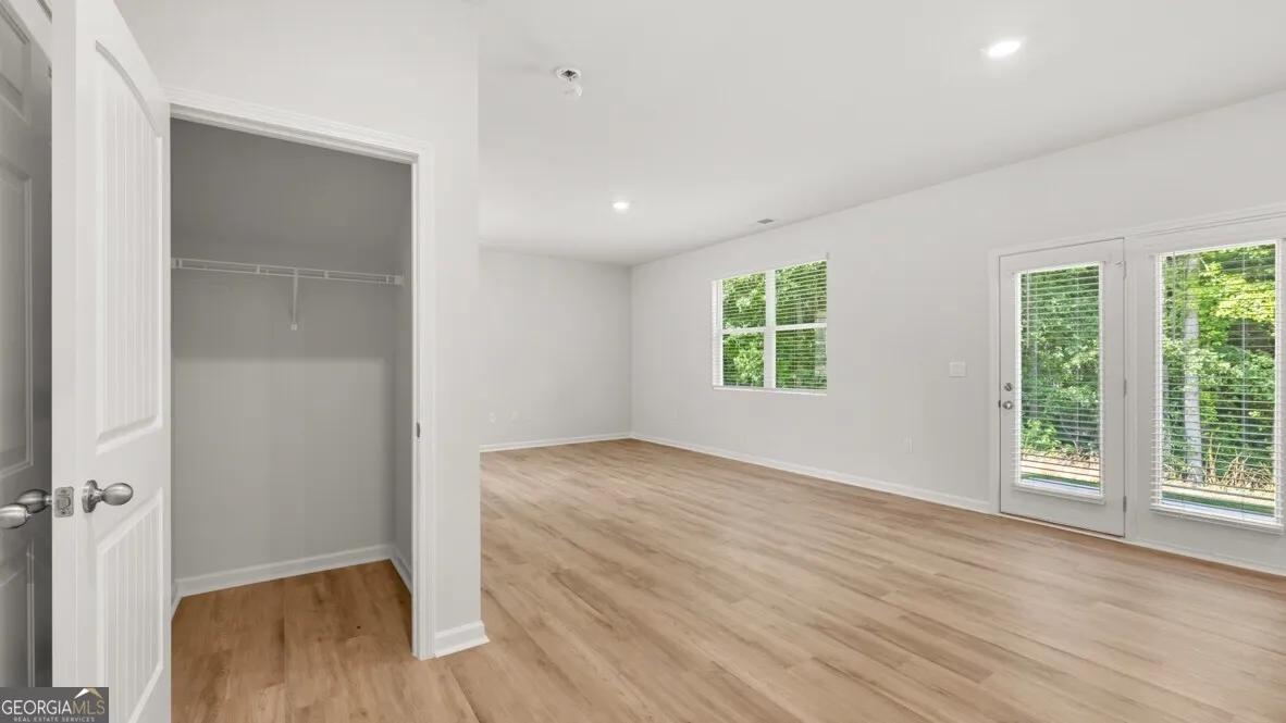 112 Glenrise Dr — photo 3 of 33