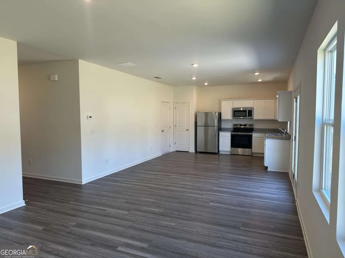 85 Heartland Drive — photo 17 of 21