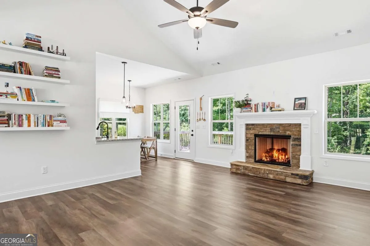 6030 Crowley Dr — photo 11 of 50