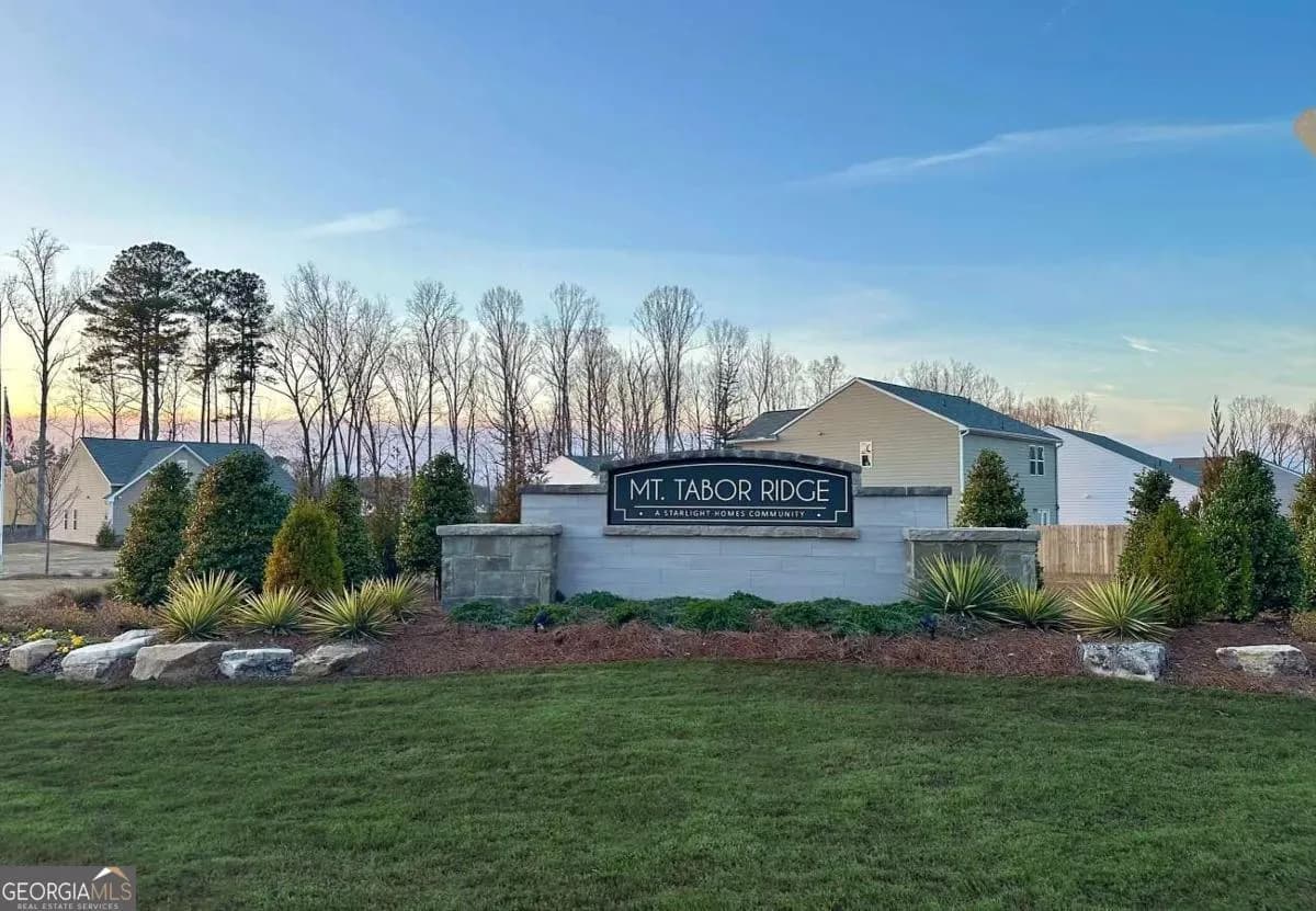 109 Heartland Drive — photo 4 of 4