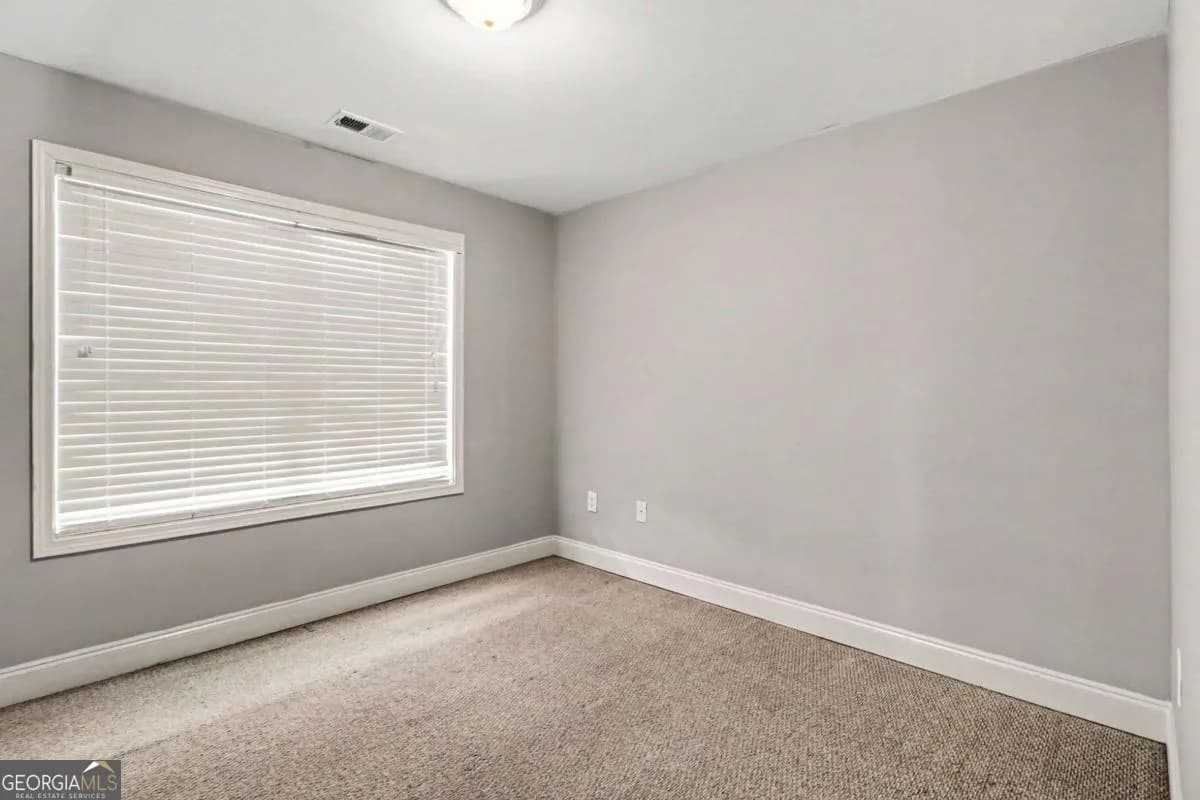 3475 Reynolds Rd — photo 4 of 28
