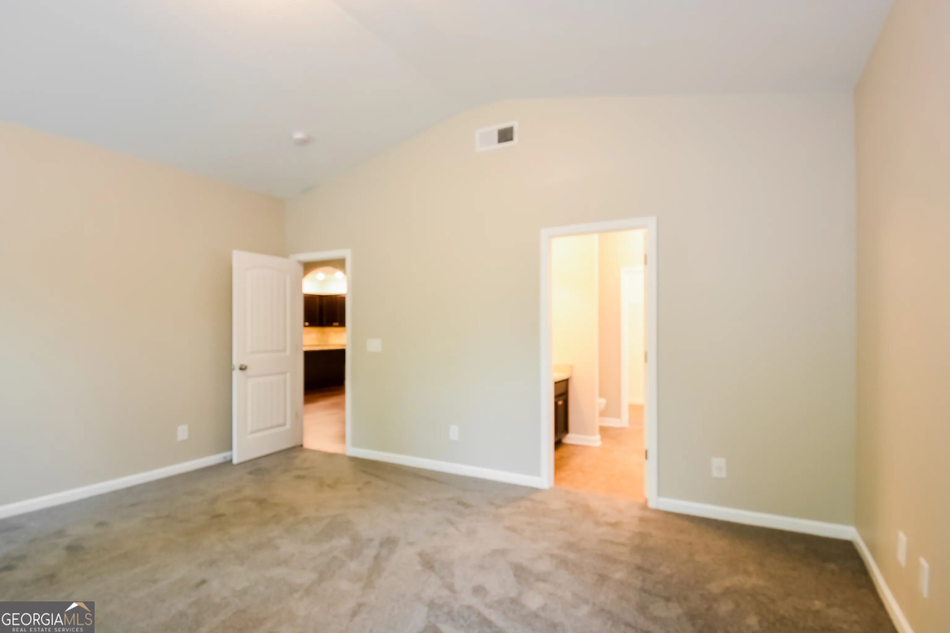228 Stephens Mill Dr — photo 4 of 15