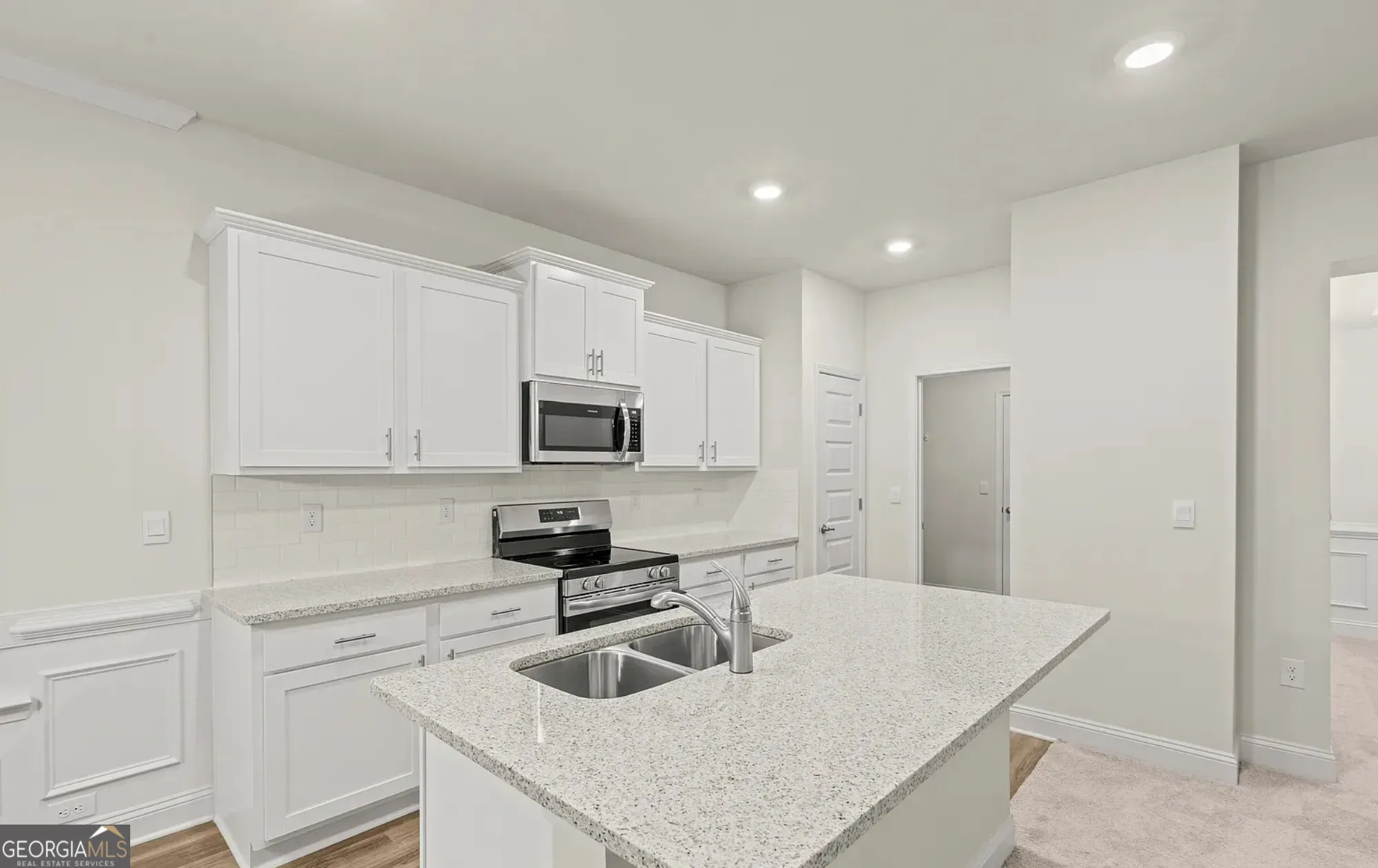 102 Laney Dr — photo 5 of 28