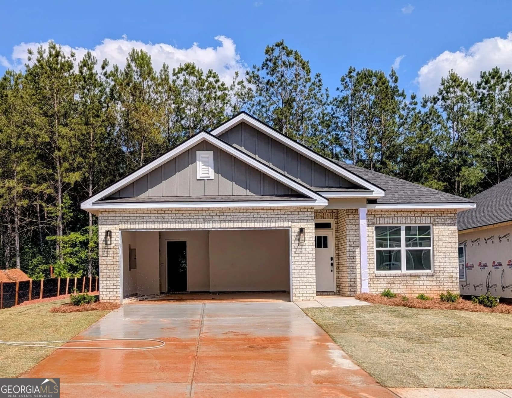 102 Laney Dr, Carrollton