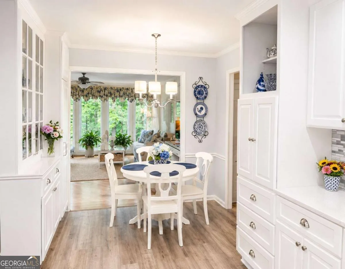 3078 Chapel Hill Rd — photo 4 of 34