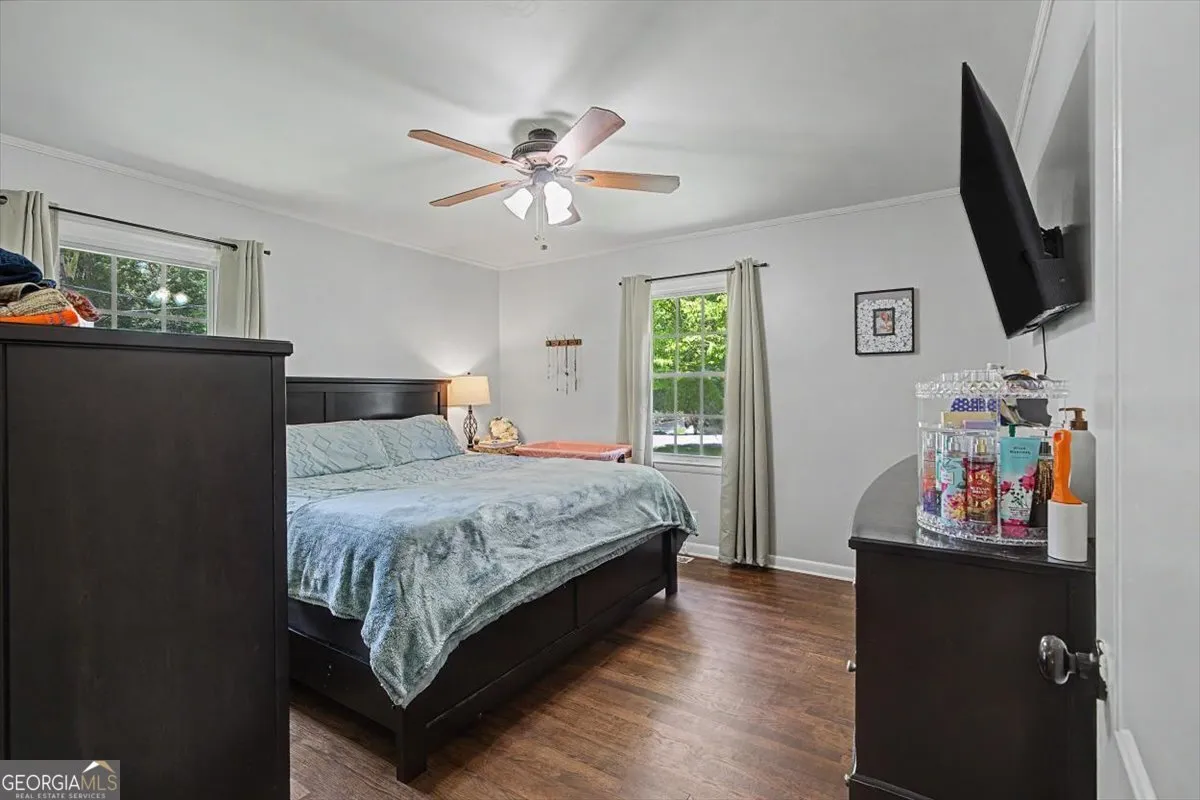 98 James St — photo 12 of 39
