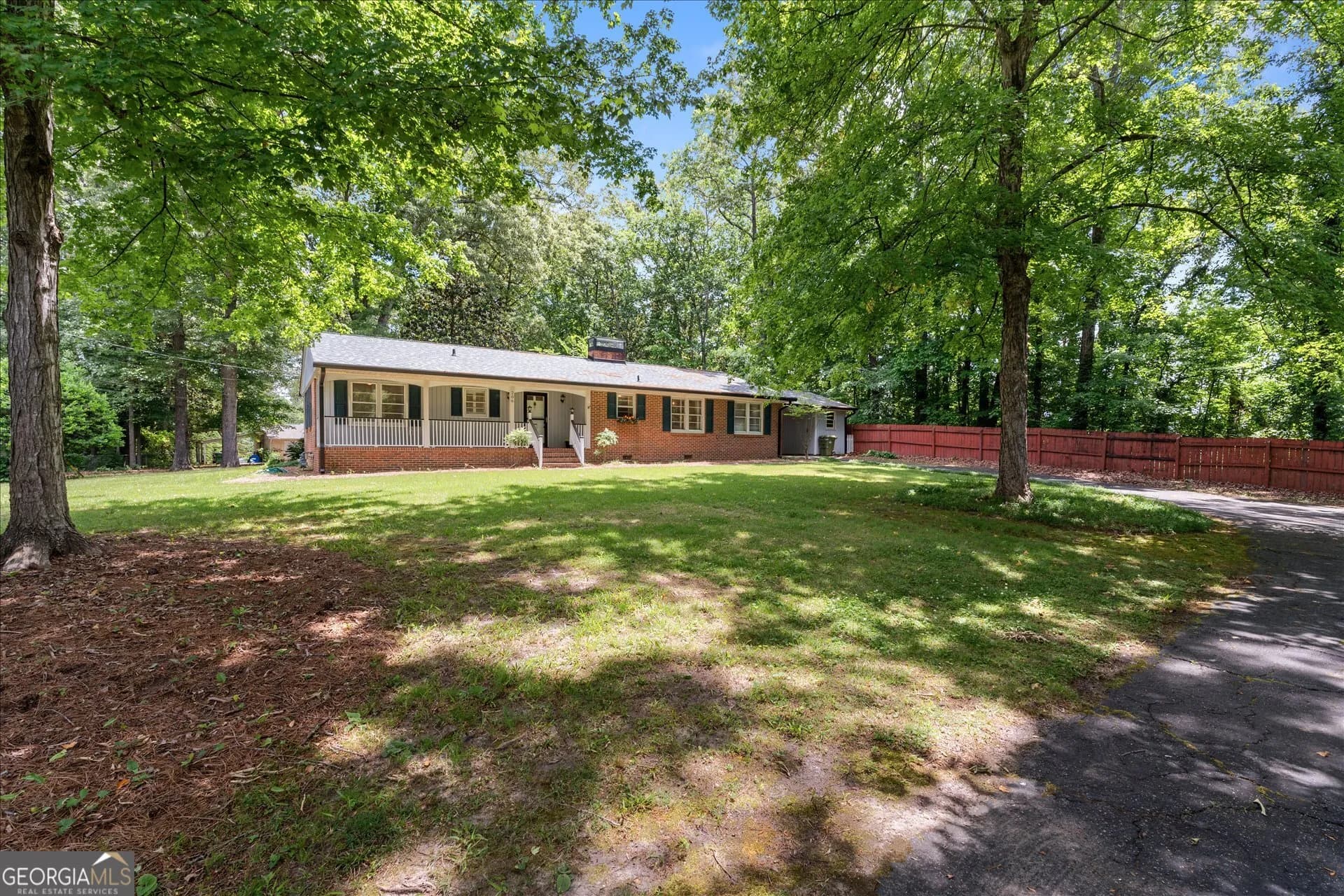 206 Ridley Dr — photo 2 of 36