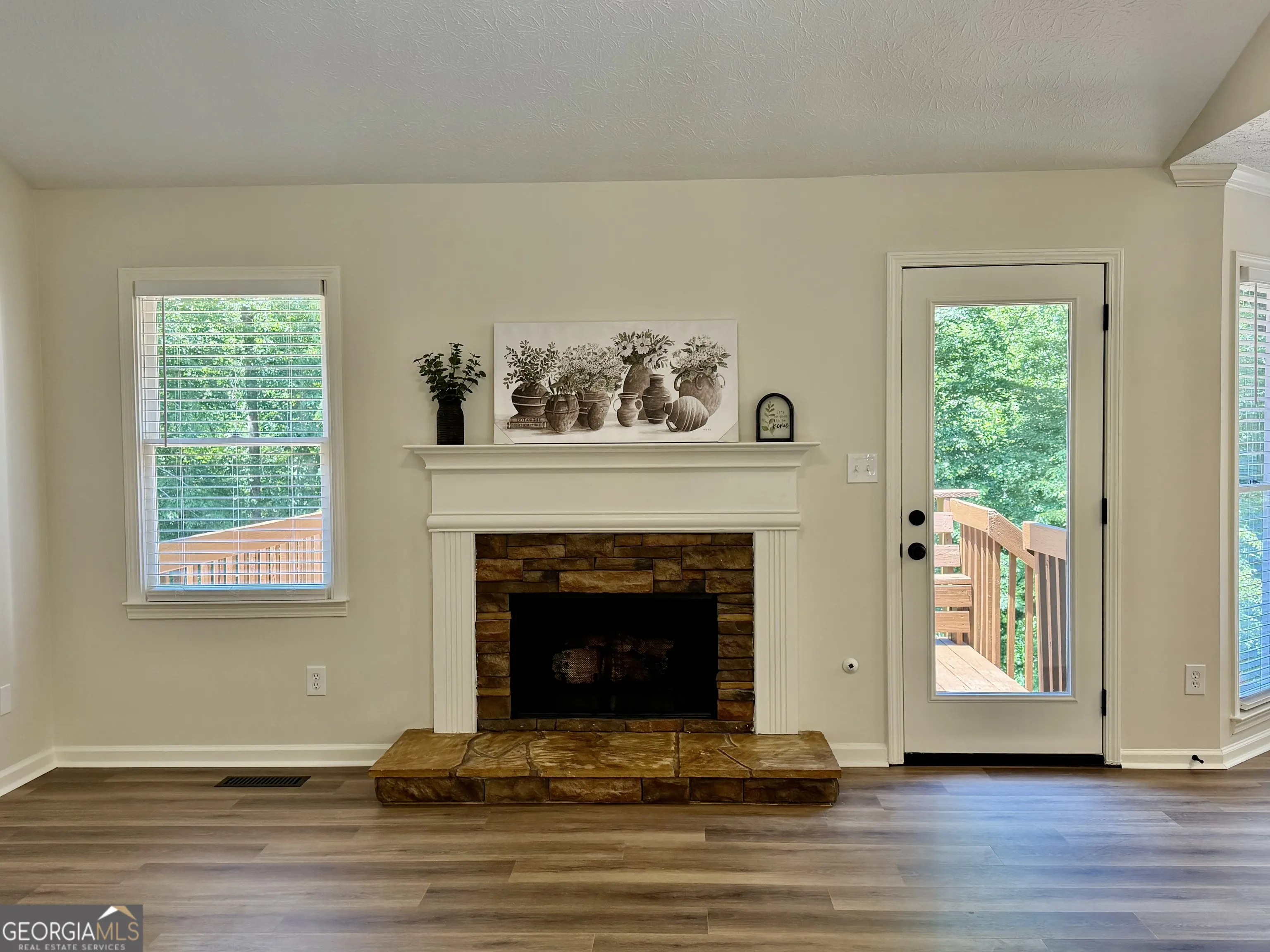 507 Legacy Park Ln — photo 4 of 48