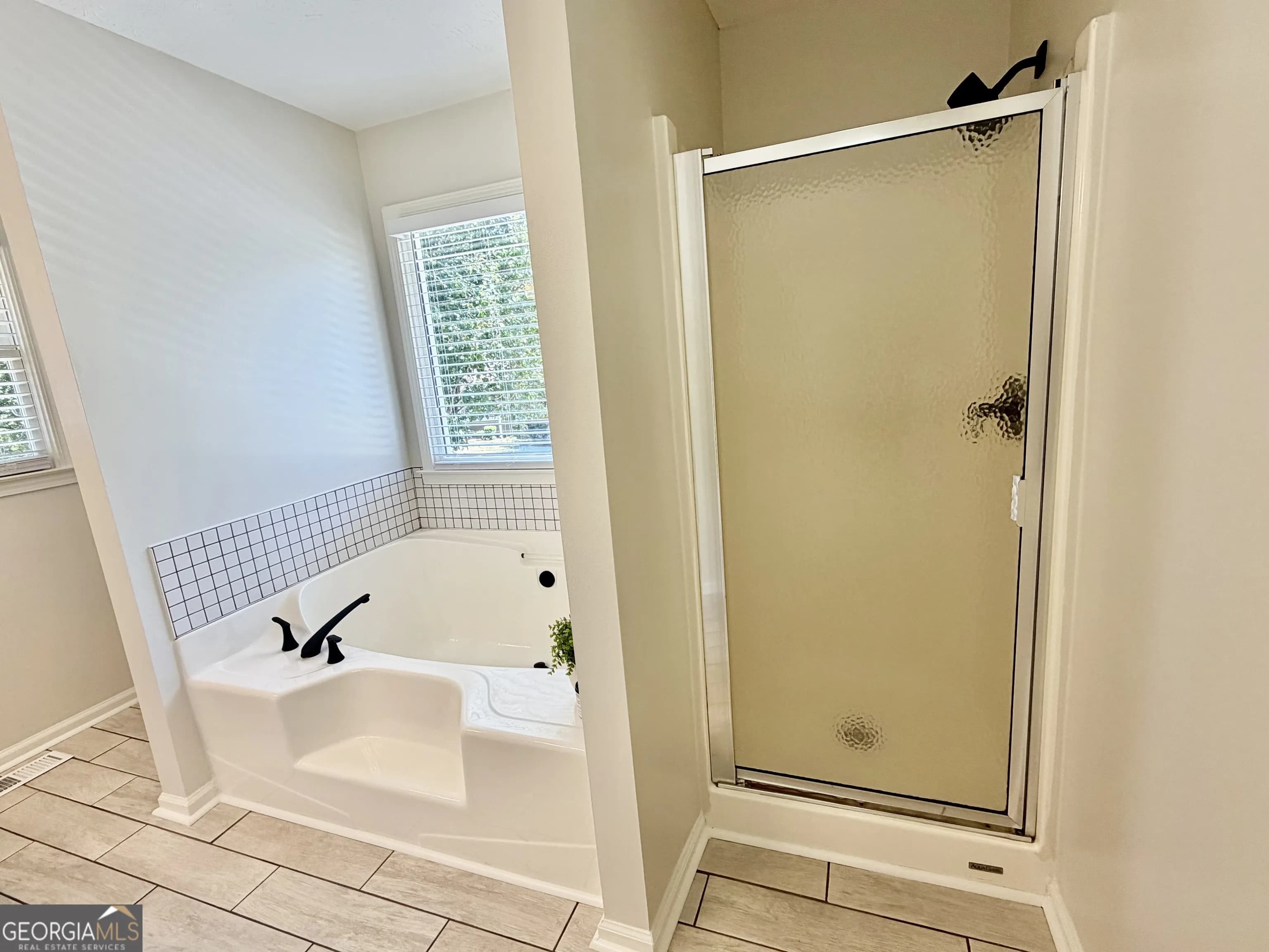 507 Legacy Park Ln — photo 15 of 48