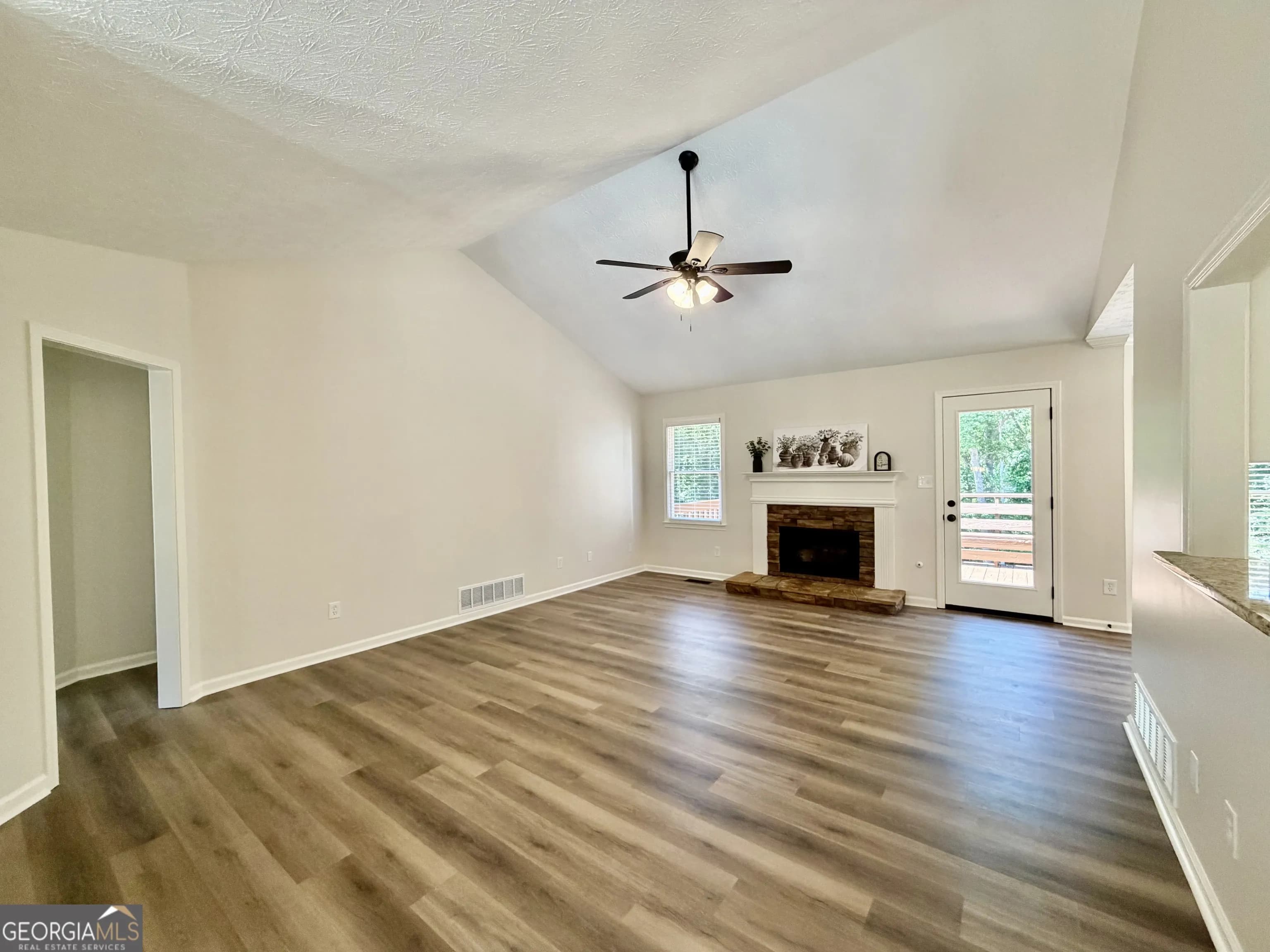 507 Legacy Park Ln — photo 5 of 48