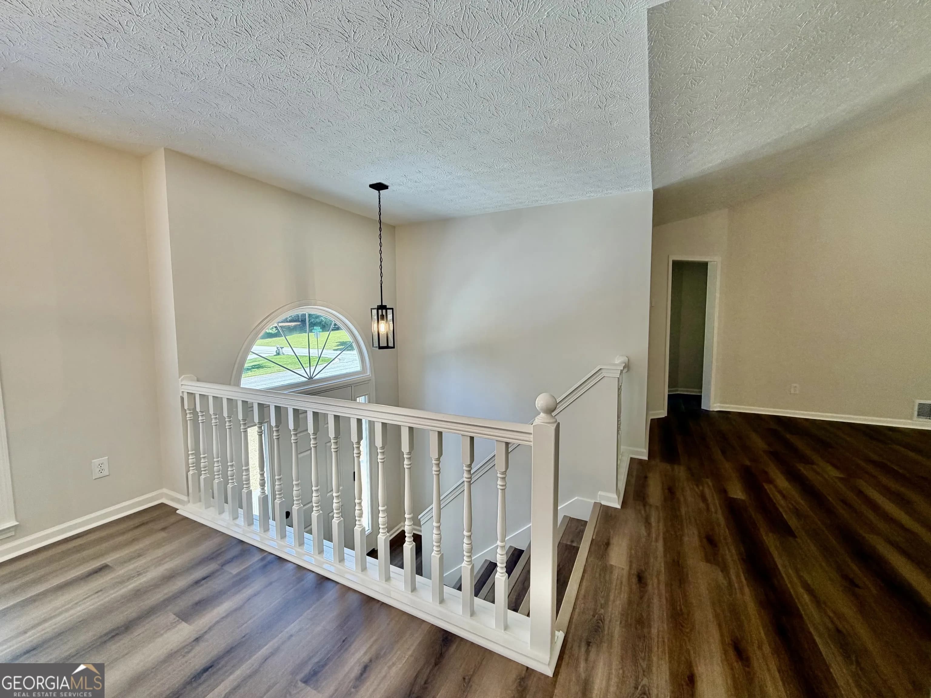 507 Legacy Park Ln — photo 7 of 48