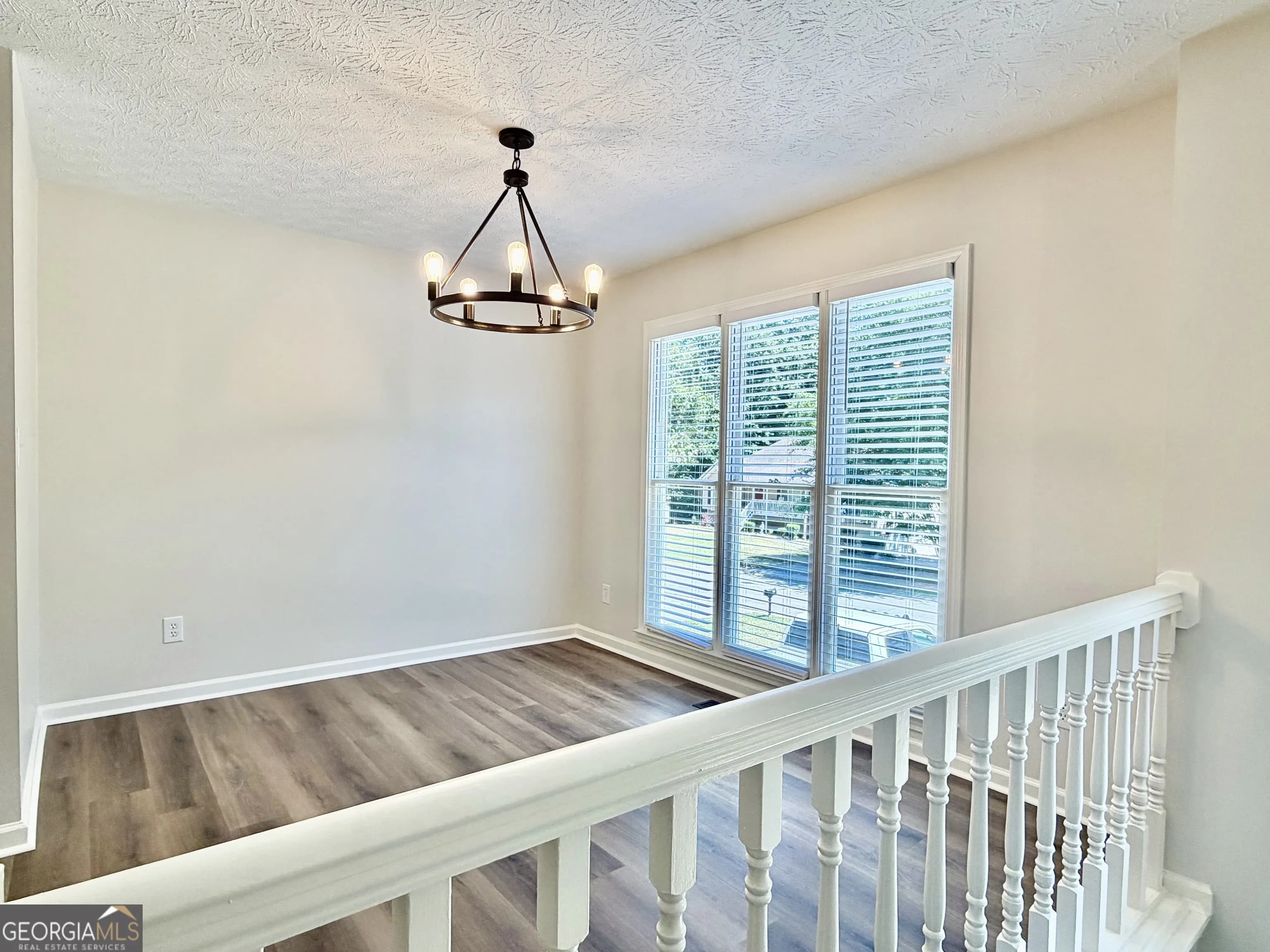507 Legacy Park Ln — photo 8 of 48