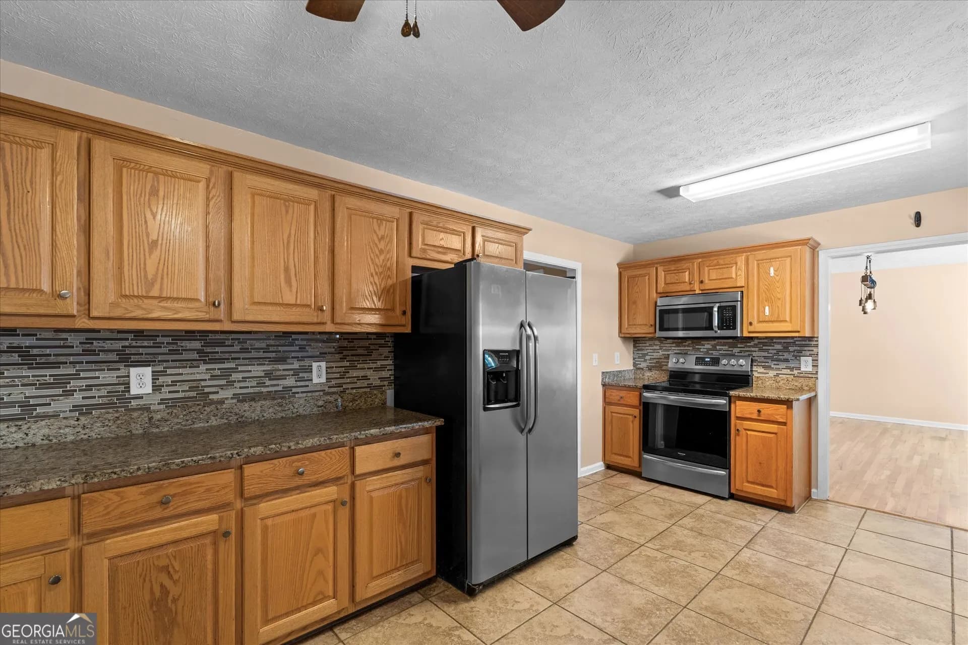 105 Hawk Ln — photo 3 of 39