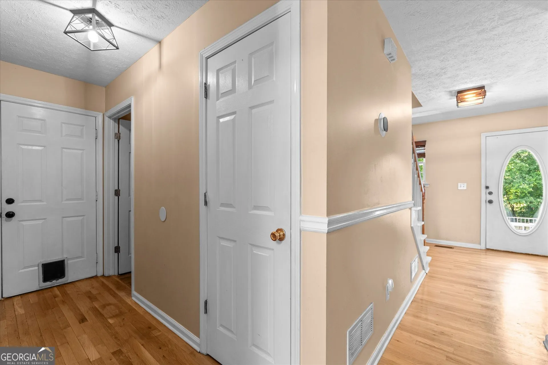 105 Hawk Ln — photo 6 of 39
