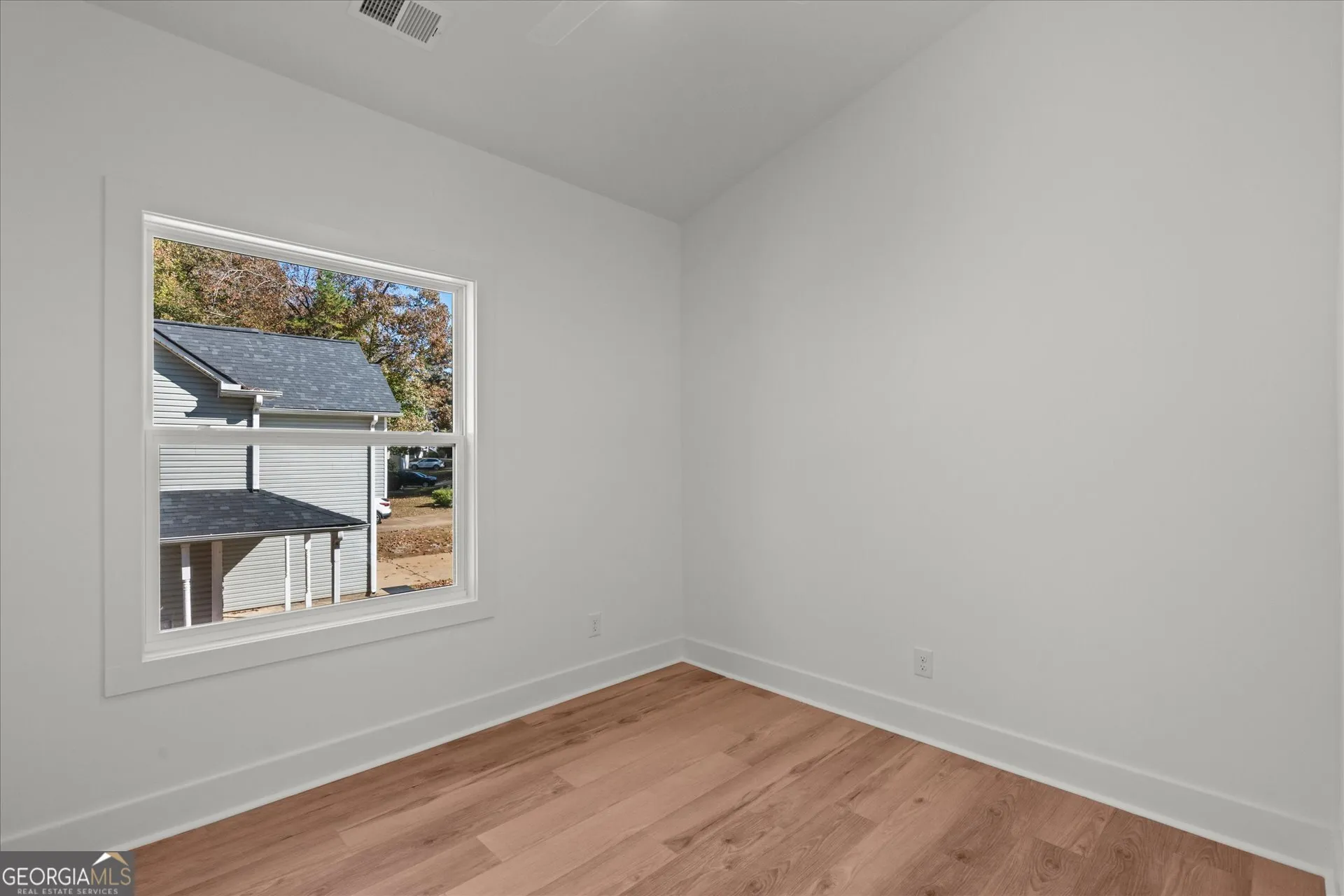 752 Crystal Bay Rd — photo 18 of 60