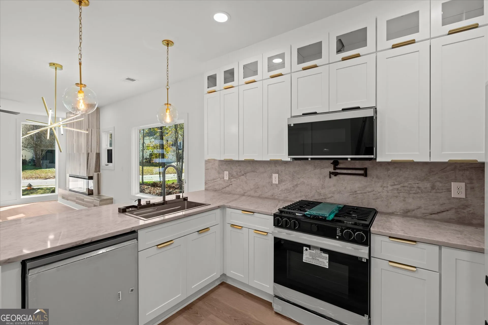 752 Crystal Bay Rd — photo 4 of 60